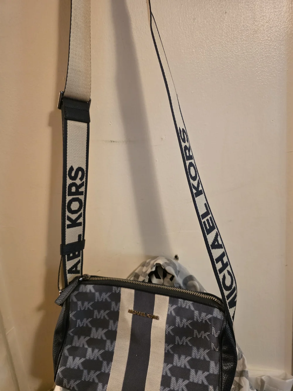 Michael Kors Men’s Gray and Cream Logo Messenger Crossbody